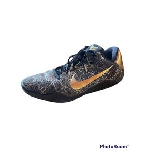 Nike iD Kobe Bryant size 13 Black & Gold shoes. Used
